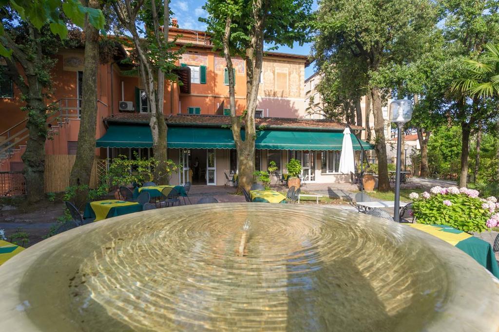 Albergo Battelli (Adults Only) Марина-ди-Пьетрасанта Экстерьер фото