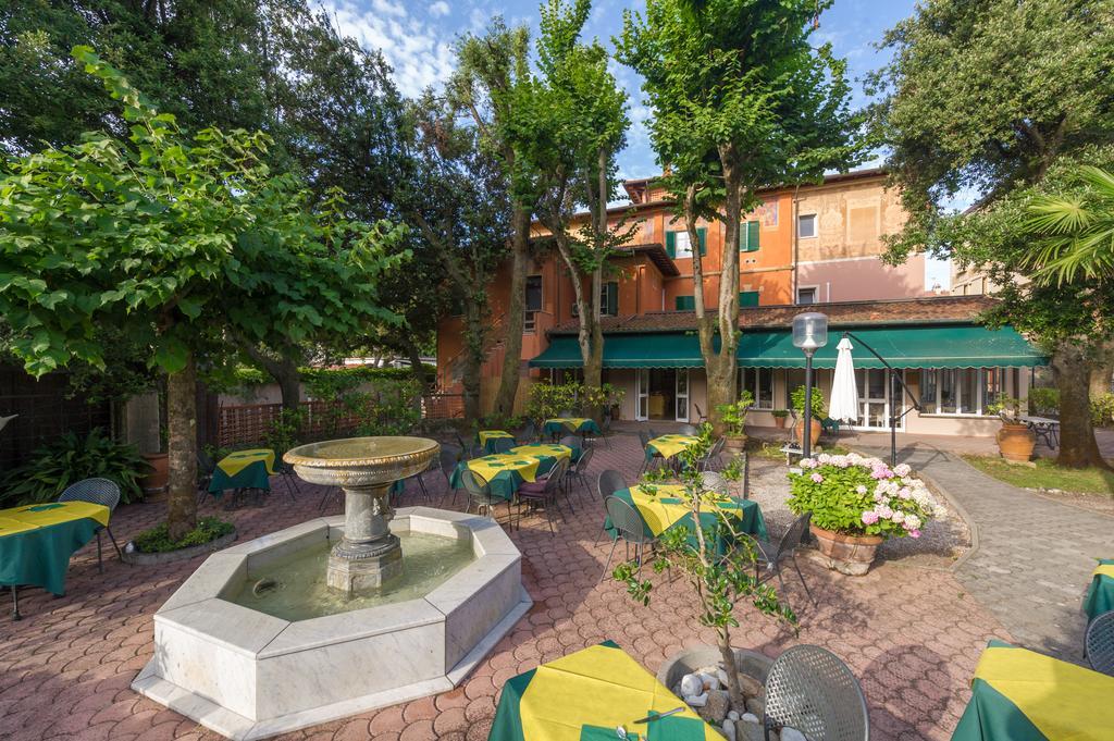 Albergo Battelli (Adults Only) Марина-ди-Пьетрасанта Экстерьер фото