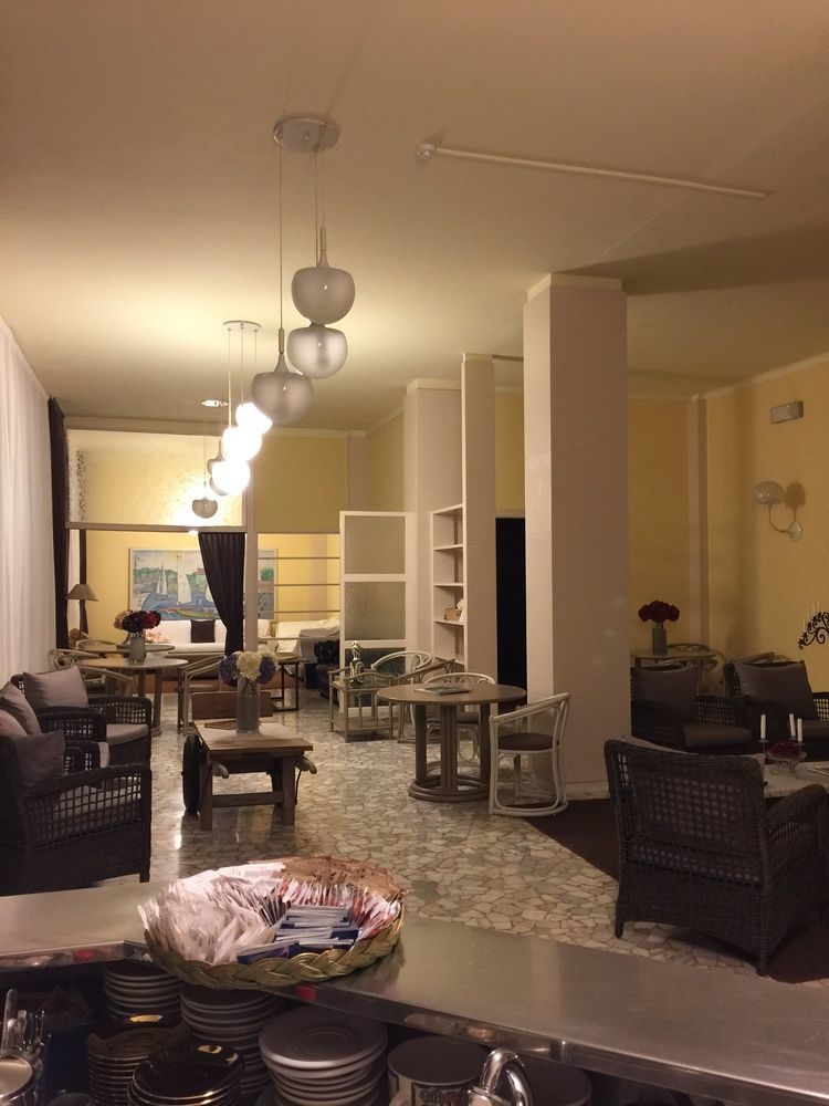Albergo Battelli (Adults Only) Марина-ди-Пьетрасанта Экстерьер фото